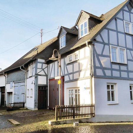 2 Bedroom Gorgeous Home In Hachenburg Bagian luar foto