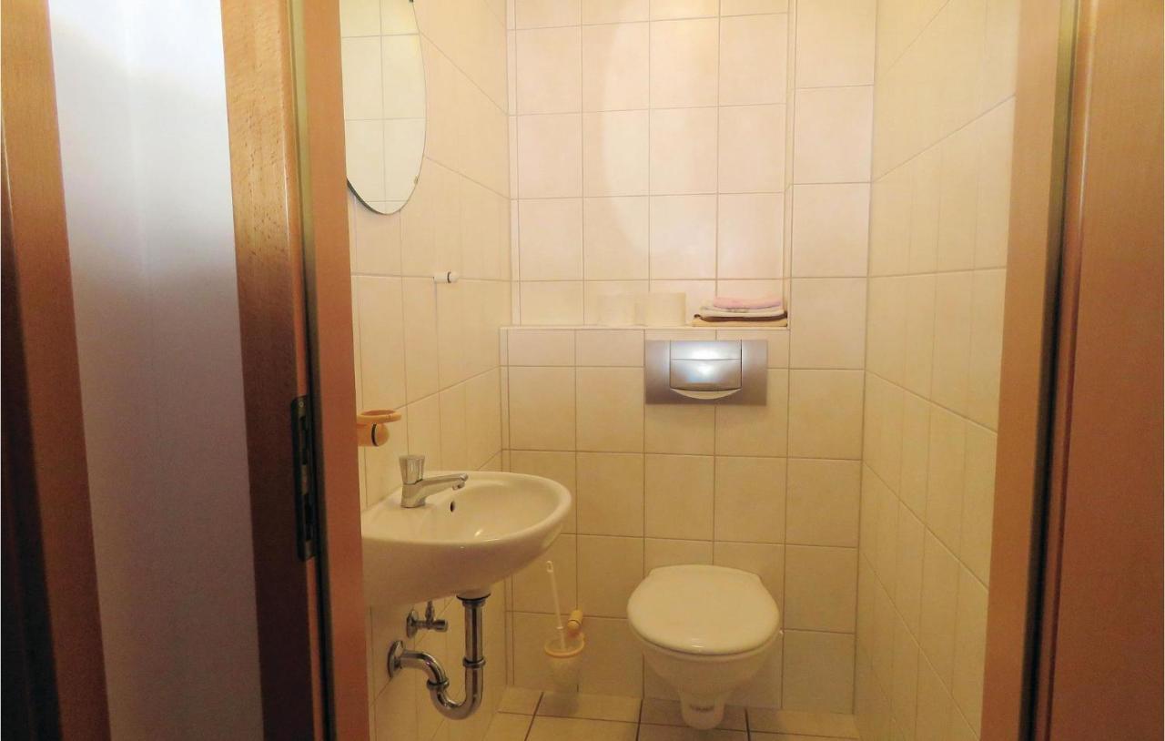 2 Bedroom Gorgeous Home In Hachenburg Bagian luar foto