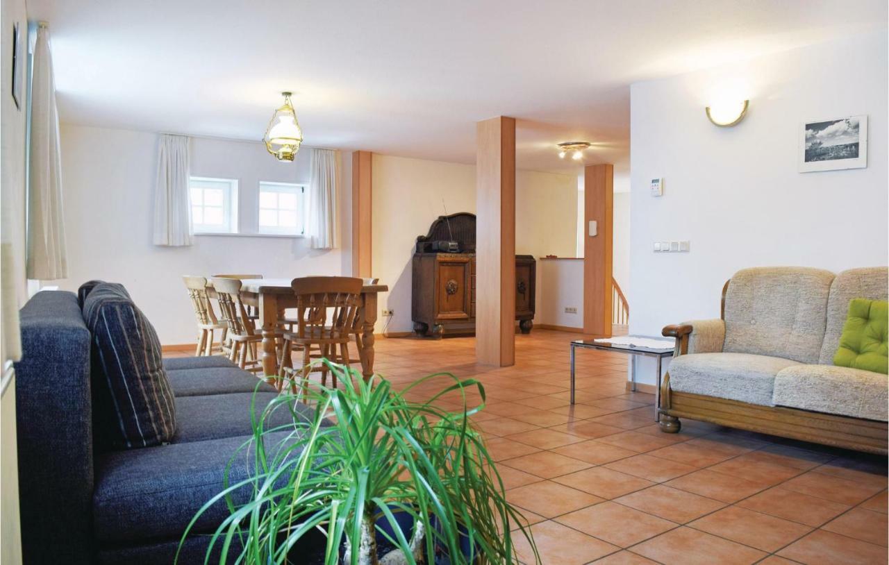 2 Bedroom Gorgeous Home In Hachenburg Bagian luar foto
